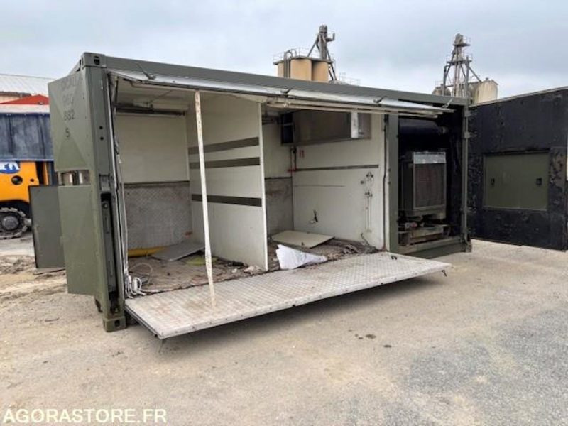 CONTENEUR AMPLIROLL 20 PIEDS AMENAGE AVEC GROUPE ELECTROGENE 130 KVA - Lastväxlare lastbil: bild 1 CONTENEUR AMPLIROLL 20 PIEDS AMENAGE AVEC GROUPE ELECTROGENE 130 KVA - Lastväxlare lastbil: bild 1