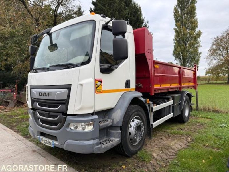Camion Benne DAF LF320 - 2019 - 62 460 km - Tippbil lastbil: bild 1 Camion Benne DAF LF320 - 2019 - 62 460 km - Tippbil lastbil: bild 1