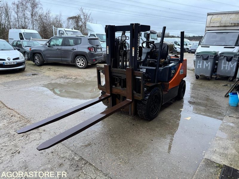 Chariot Élévateur DOOSAN 30 PRO 5 - Gasoltruck: bild 4 Chariot Élévateur DOOSAN 30 PRO 5 - Gasoltruck: bild 4