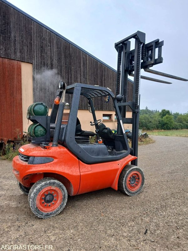 Chariot élévateur Fenwick Linde H35T 3.5T - Gasoltruck: bild 1 Chariot élévateur Fenwick Linde H35T 3.5T - Gasoltruck: bild 1