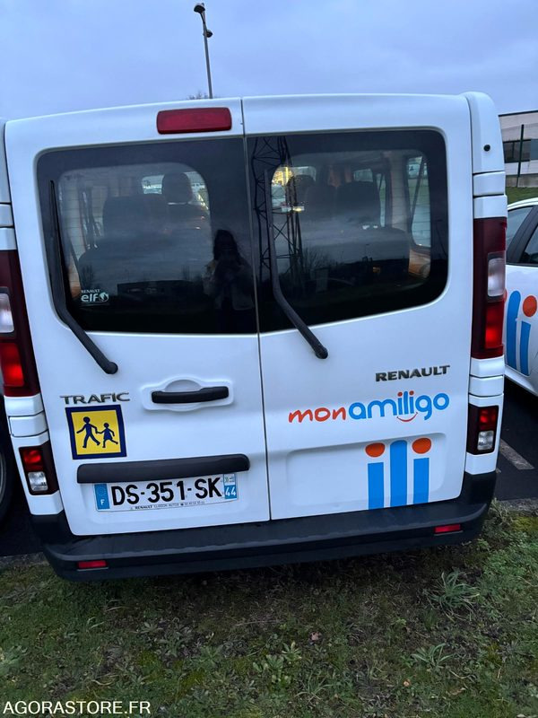 DS-351-SK - Non Roulant - RENAULT TRAFIC - VP - 396 402 Kms - Minibuss, Persontransport: bild 5 DS-351-SK - Non Roulant - RENAULT TRAFIC - VP - 396 402 Kms - Minibuss, Persontransport: bild 5