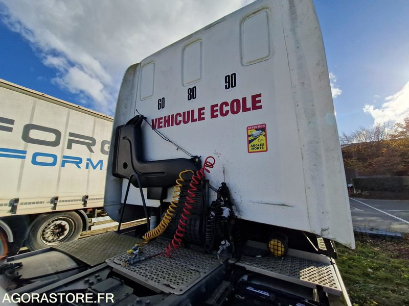 DAF CF 85.360 - 2013 - Dragbil: bild 2 DAF CF 85.360 - 2013 - Dragbil: bild 2