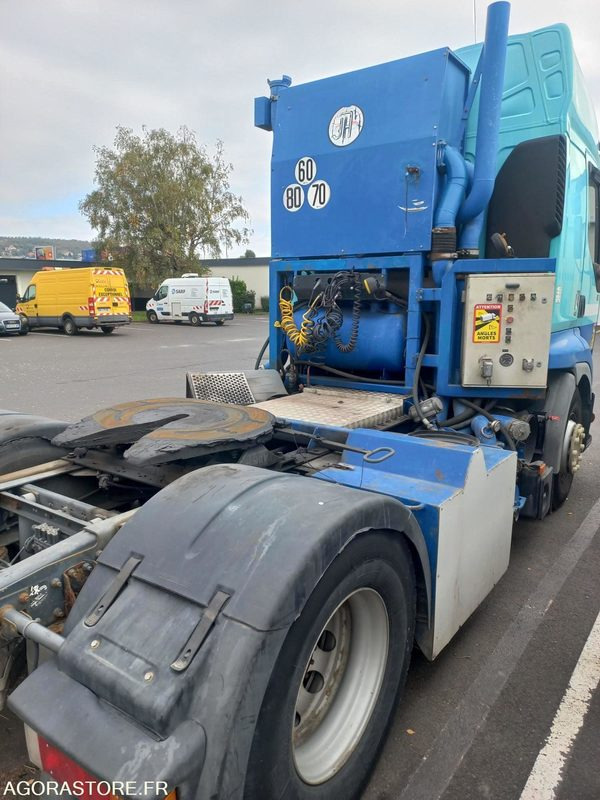 TRACTEUR RENAULT TRUCKS AVEC POMPE DK258VR (vente uniquement export) - Dragbil: bild 3 TRACTEUR RENAULT TRUCKS AVEC POMPE DK258VR (vente uniquement export) - Dragbil: bild 3