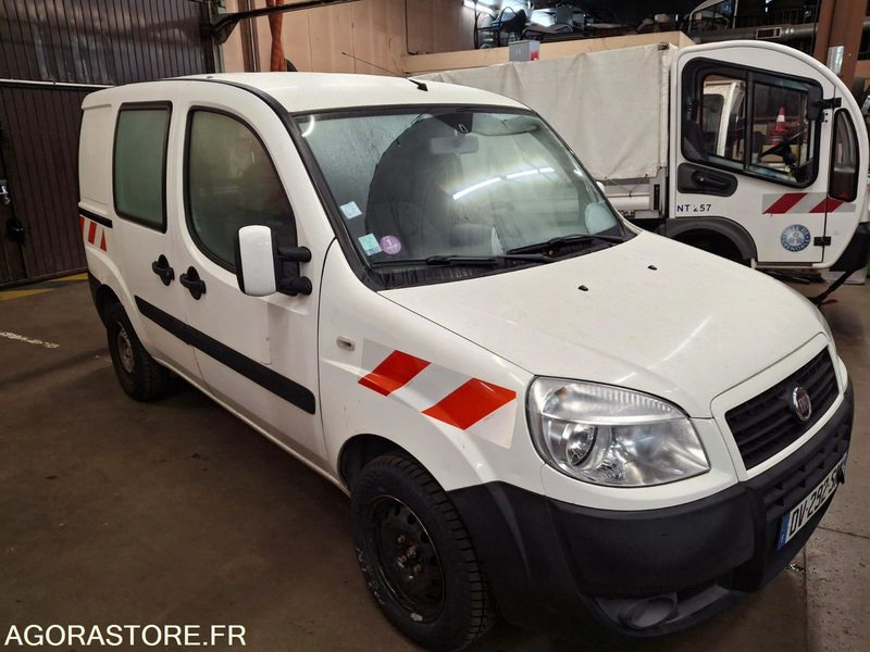 FIAT DOBLO CARGO - Små skåpbil: bild 1 FIAT DOBLO CARGO - Små skåpbil: bild 1