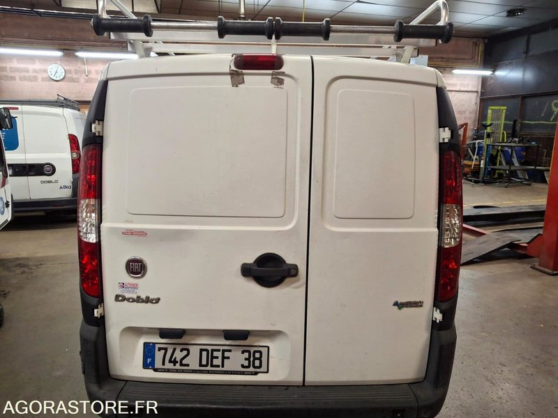 FIAT DOBLO CARGO GNV - Små skåpbil: bild 4 FIAT DOBLO CARGO GNV - Små skåpbil: bild 4