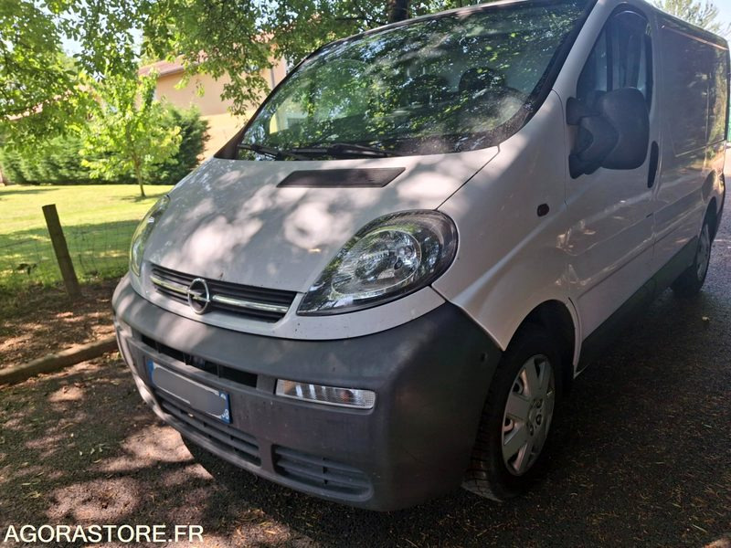 FOURGON-OPEL-VIVARO-1.9CDTI-PACK-CLIM - Skåpbil: bild 2 FOURGON-OPEL-VIVARO-1.9CDTI-PACK-CLIM - Skåpbil: bild 2