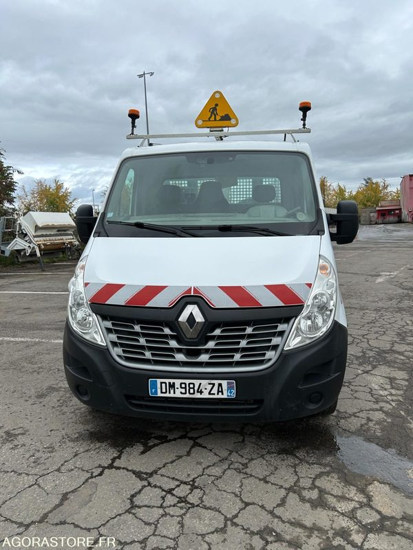 FOURGON RENAULT MASTER BENNE - 3 PLACES - 2014 / 207 458 KM (00947-M23950) - Transportbil med tippflak: bild 5 FOURGON RENAULT MASTER BENNE - 3 PLACES - 2014 / 207 458 KM (00947-M23950) - Transportbil med tippflak: bild 5