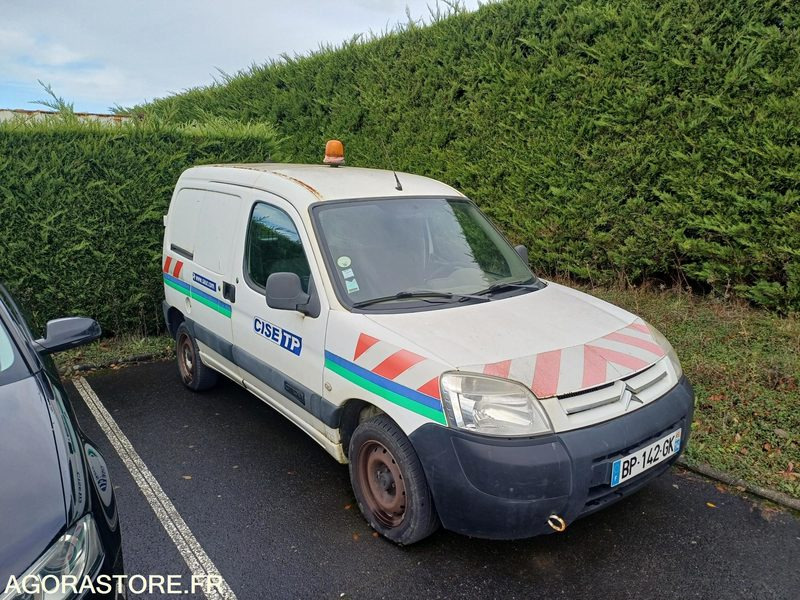 FOURGONNETTE - CITROEN - BERLINGO - 2011 / 292700 KM - BP142GK - Små skåpbil: bild 5 FOURGONNETTE - CITROEN - BERLINGO - 2011 / 292700 KM - BP142GK - Små skåpbil: bild 5