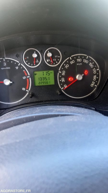 Ford transit connect 1.8 tdci - 229869 kms - 2012 - Små skåpbil: bild 5 Ford transit connect 1.8 tdci - 229869 kms - 2012 - Små skåpbil: bild 5