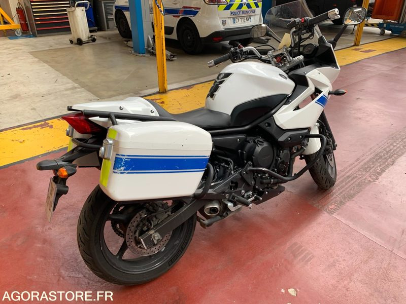 G MOTO XJ6 DQ-613-DY - Motorcykel: bild 4 G MOTO XJ6 DQ-613-DY - Motorcykel: bild 4