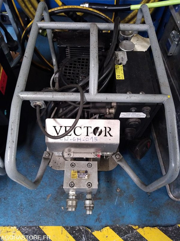 GROUPE HYDRAULIQUE POUR SERRAGE - Verktyg/ Utrustning: bild 1 GROUPE HYDRAULIQUE POUR SERRAGE - Verktyg/ Utrustning: bild 1