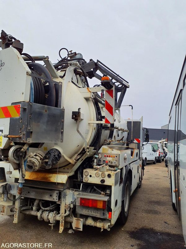 HYDROCUREUR 19T RIVARD - 2004 / 262 122 KM - Sugbil: bild 3 HYDROCUREUR 19T RIVARD - 2004 / 262 122 KM - Sugbil: bild 3