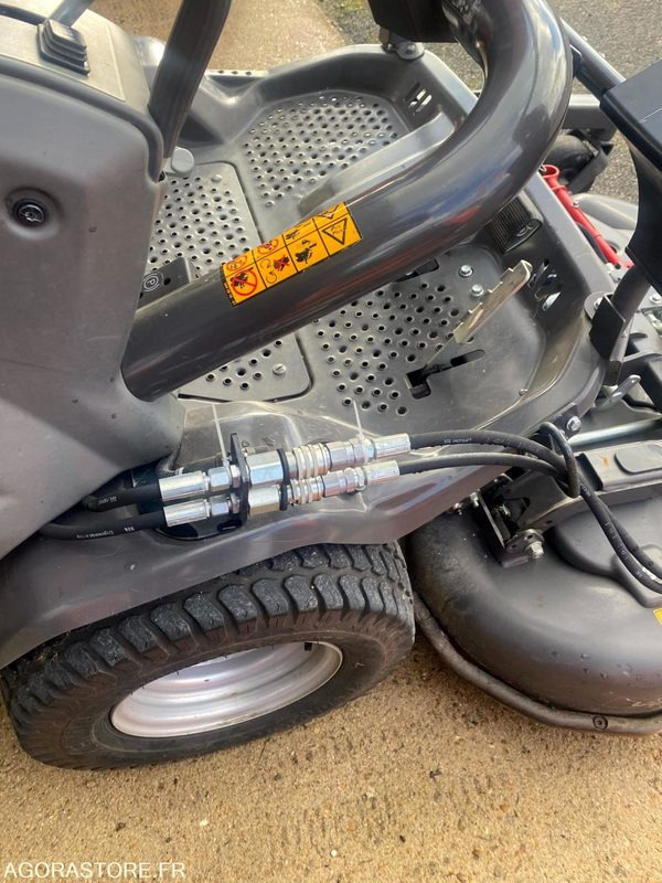 Leasa  Husqvarna P525 Diesel - Coupe 150 cm Husqvarna P525 Diesel - Coupe 150 cm: bild 6