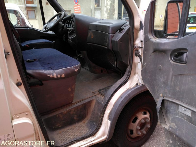 IVECO AMPLIROLL - Transportbil med flak: bild 5 IVECO AMPLIROLL - Transportbil med flak: bild 5