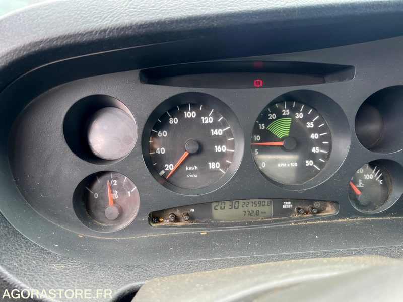 IVECO BENNE 35C12 - Transportbil med tippflak: bild 5 IVECO BENNE 35C12 - Transportbil med tippflak: bild 5