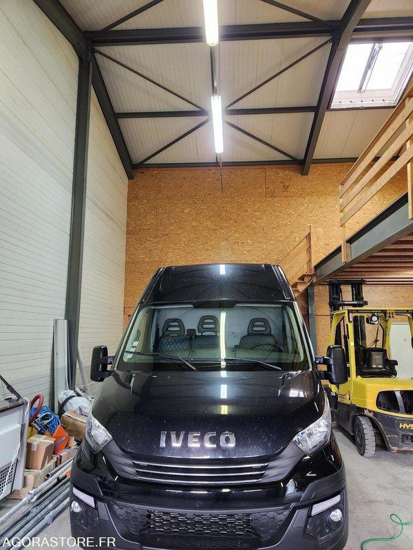 IVECO DAILY 35C21- 2017 / 170000 KM - Skåpbil: bild 5 IVECO DAILY 35C21- 2017 / 170000 KM - Skåpbil: bild 5