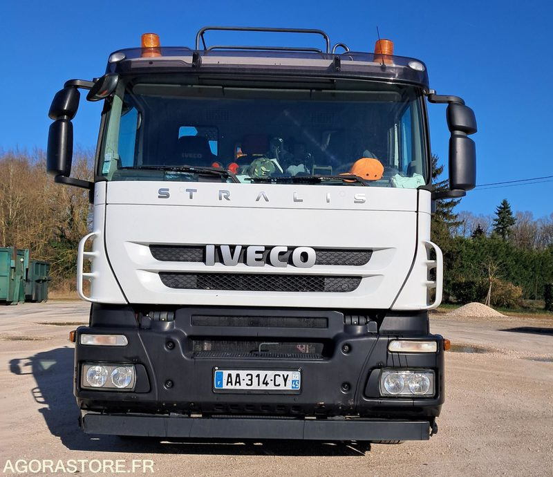 IVECO GRUE AMPLIROLL 559000 kms 2009 - Lastväxlare lastbil: bild 1 IVECO GRUE AMPLIROLL 559000 kms 2009 - Lastväxlare lastbil: bild 1