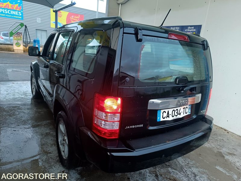 Jeep Cherokee IV 2.8 CRD Jamboree - 2009 - 193 000 KM - Personbil: bild 5 Jeep Cherokee IV 2.8 CRD Jamboree - 2009 - 193 000 KM - Personbil: bild 5