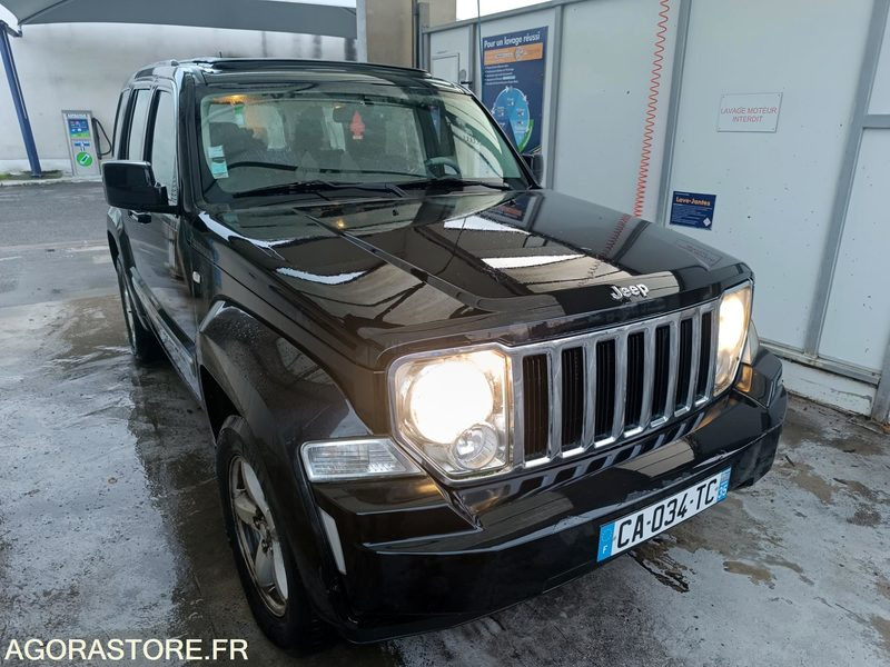 Jeep Cherokee IV 2.8 CRD Jamboree - 2009 - 193 000 KM - Personbil: bild 2 Jeep Cherokee IV 2.8 CRD Jamboree - 2009 - 193 000 KM - Personbil: bild 2