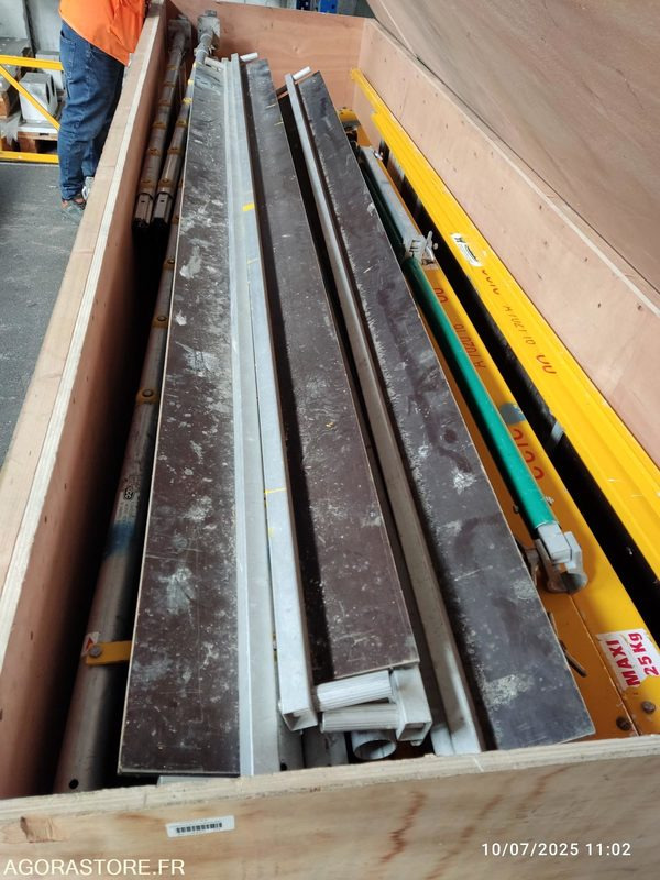 LOT DE 3 ECHAFFAUDAGES MACC ET COGNET - Verktyg/ Utrustning: bild 5 LOT DE 3 ECHAFFAUDAGES MACC ET COGNET - Verktyg/ Utrustning: bild 5