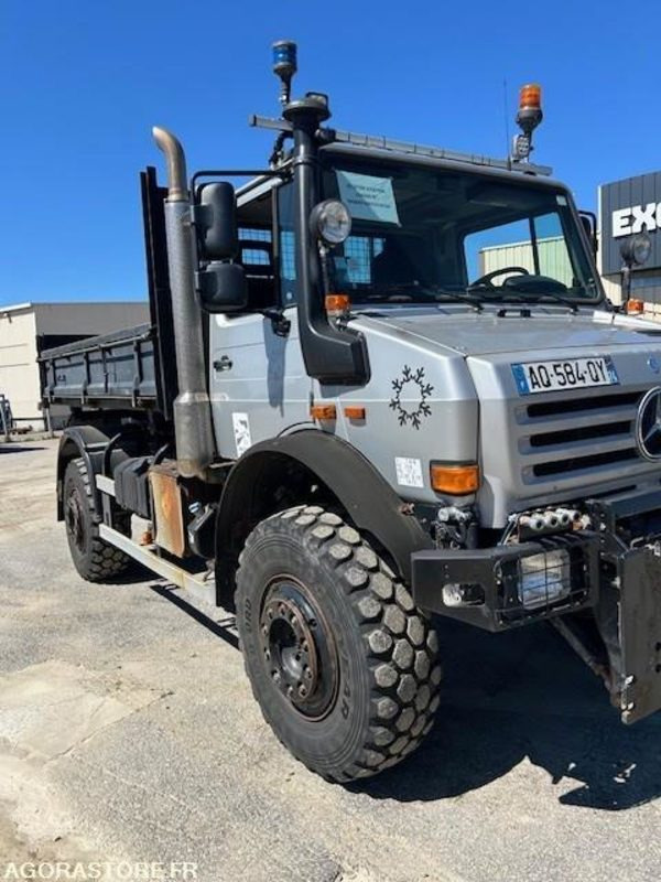 CAMION 4X4 MERCEDES UNIMOG U5000 2009 62289 KM 4667 HEURES - Lastbil: bild 1 CAMION 4X4 MERCEDES UNIMOG U5000 2009 62289 KM 4667 HEURES - Lastbil: bild 1