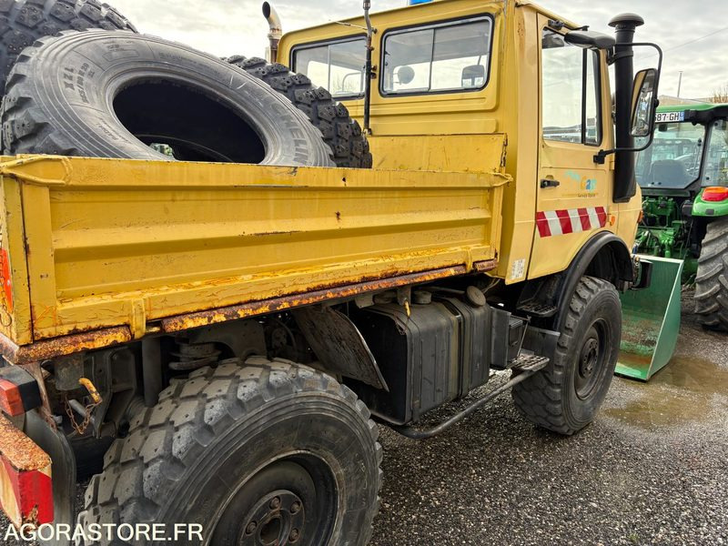 CAMION MERCEDES UNIMOG 1200 - Lastbil: bild 3 CAMION MERCEDES UNIMOG 1200 - Lastbil: bild 3