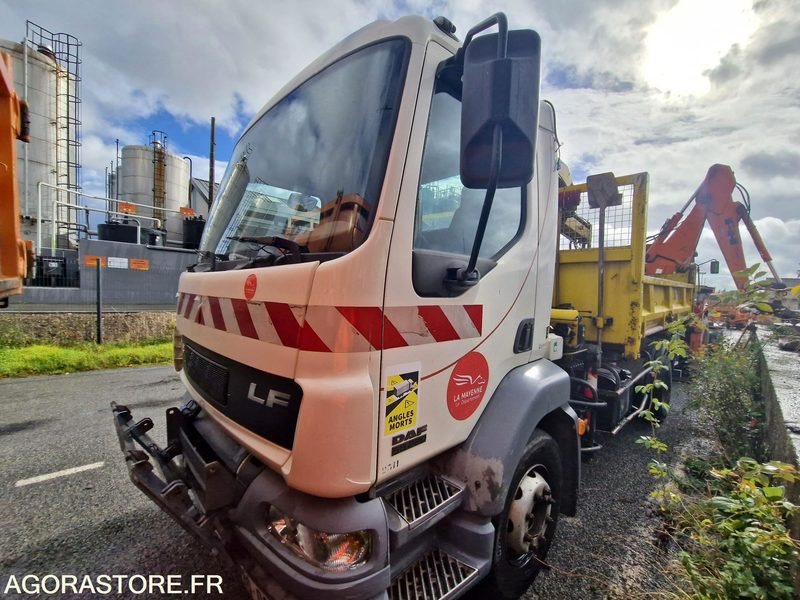 Porteur tribenne grue Daf LF55 220 -227727-2006 - BQ086KY - Lastbil: bild 1 Porteur tribenne grue Daf LF55 220 -227727-2006 - BQ086KY - Lastbil: bild 1