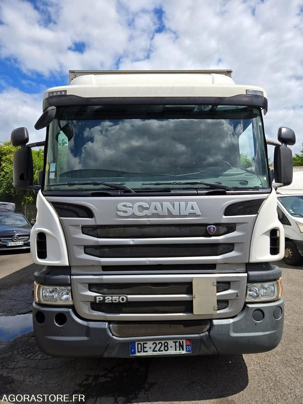 SCANIA P250 - 2014 - 503437KM - Lastbil: bild 4 SCANIA P250 - 2014 - 503437KM - Lastbil: bild 4