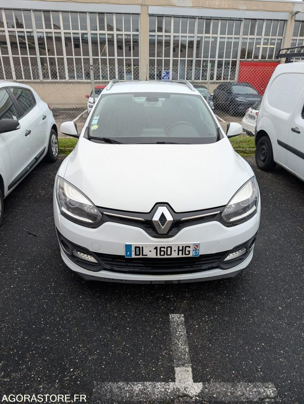 MEGANE BREAK 110 CV BOITE AUTO 1.5 DCI - 180 540 KM - Kombi: bild 1 MEGANE BREAK 110 CV BOITE AUTO 1.5 DCI - 180 540 KM - Kombi: bild 1