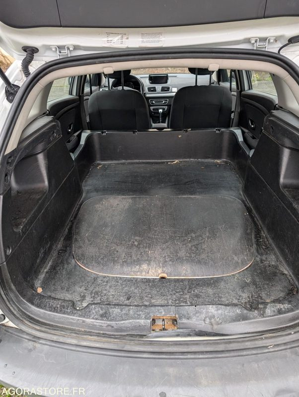 MEGANE BREAK 110 CV BOITE AUTO 1.5 DCI - 180 540 KM - Kombi: bild 5 MEGANE BREAK 110 CV BOITE AUTO 1.5 DCI - 180 540 KM - Kombi: bild 5