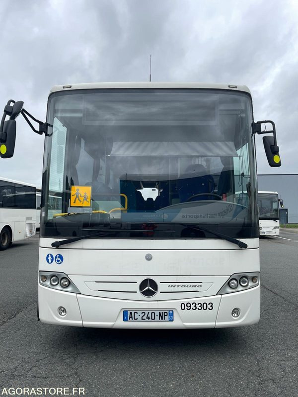 MERCEDES INTOURO N°093303 - Skolbuss: bild 1 MERCEDES INTOURO N°093303 - Skolbuss: bild 1