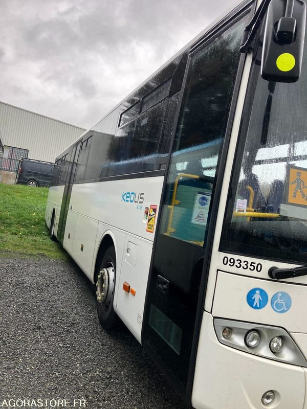 MERCEDES INTOURO N°093350 - Skolbuss: bild 2 MERCEDES INTOURO N°093350 - Skolbuss: bild 2