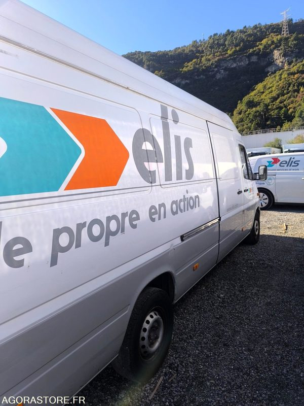 MERCEDES SPRINTER - 2000 - 351870 Kms - Skåpbil: bild 3 MERCEDES SPRINTER - 2000 - 351870 Kms - Skåpbil: bild 3