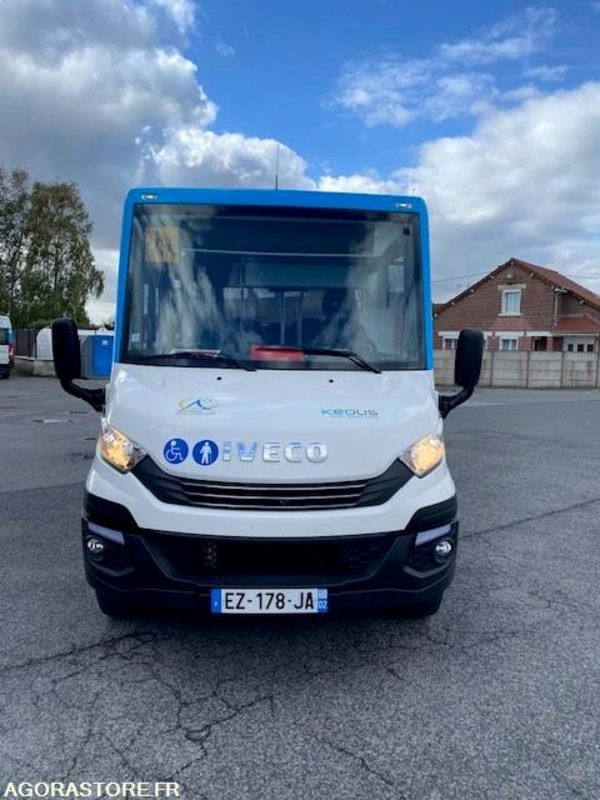 Minibus INDCAR MOBI LOW ENTRY - 27 places - PMR - Minibuss, Persontransport: bild 1 Minibus INDCAR MOBI LOW ENTRY - 27 places - PMR - Minibuss, Persontransport: bild 1
