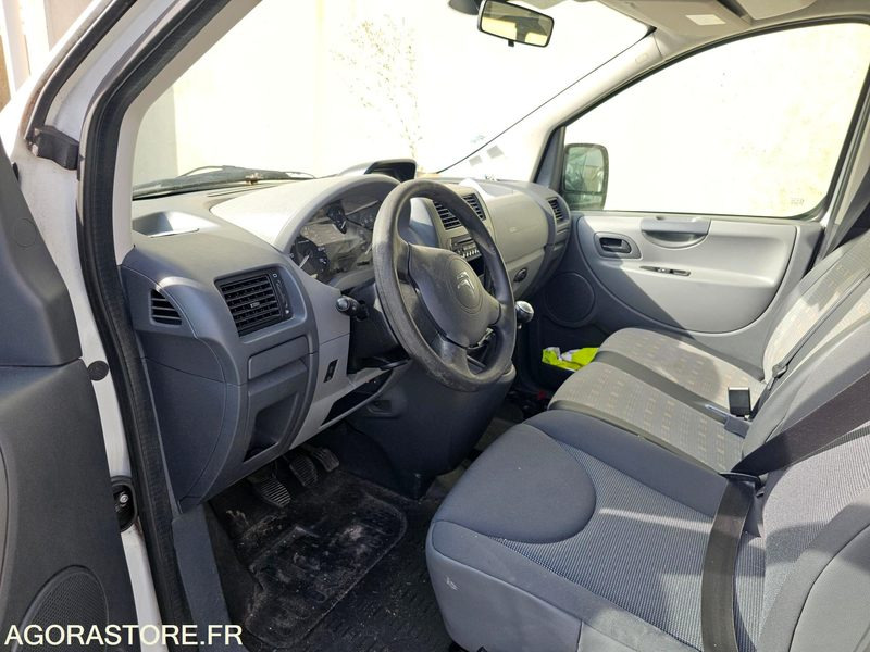 Minibus JUMPY "sans CT" non roulant - Minibuss, Persontransport: bild 3 Minibus JUMPY "sans CT" non roulant - Minibuss, Persontransport: bild 3