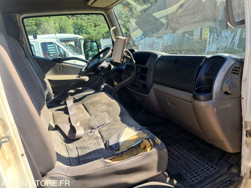 NISSAN - BOM - CABSTAR - Transportbil med tippflak: bild 4 NISSAN - BOM - CABSTAR - Transportbil med tippflak: bild 4