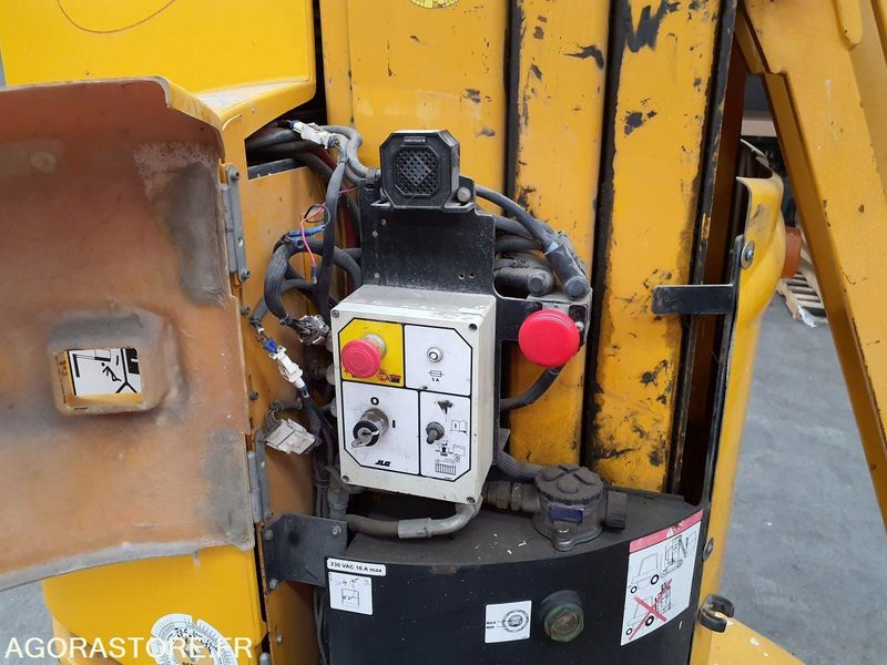 Nacelles à mât vertical GROVE TOUCAN 861 - Lift: bild 3 Nacelles à mât vertical GROVE TOUCAN 861 - Lift: bild 3