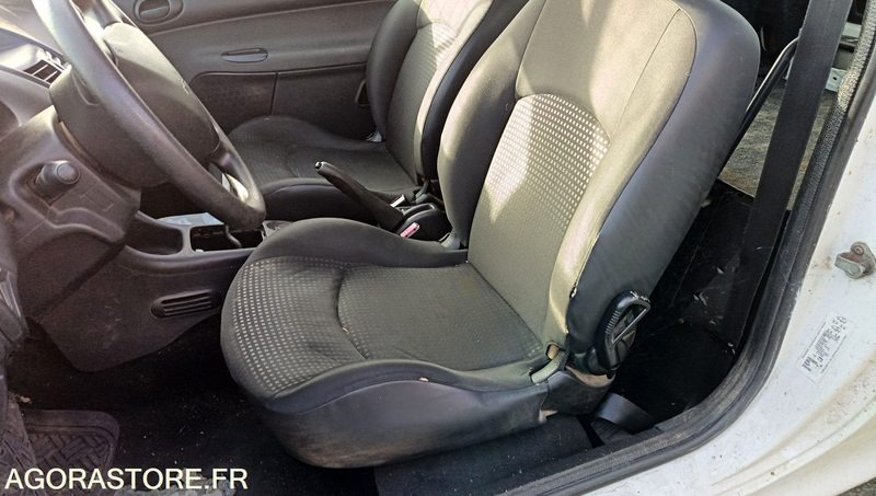 PEUGEOT 206+ - 2010 - BE-208-WL - Personbil: bild 5 PEUGEOT 206+ - 2010 - BE-208-WL - Personbil: bild 5