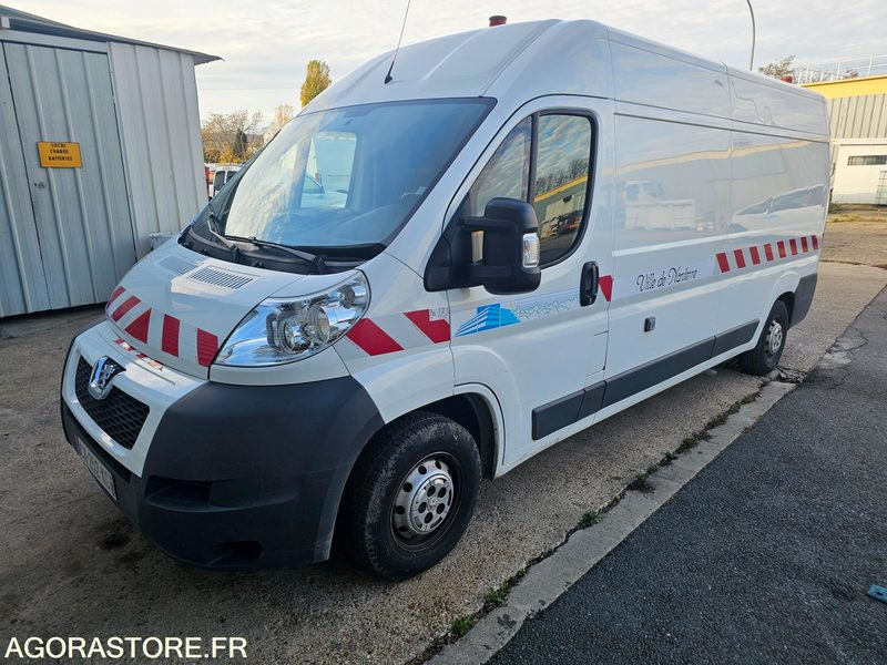 PEUGEOT BOXER - 2013 - 65748KM - CX252KC - Skåpbil: bild 1 PEUGEOT BOXER - 2013 - 65748KM - CX252KC - Skåpbil: bild 1