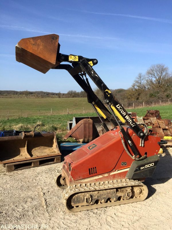 PORTE OUTILS à chenilles DITCH WITCH SK500 - Lastare: bild 2 PORTE OUTILS à chenilles DITCH WITCH SK500 - Lastare: bild 2