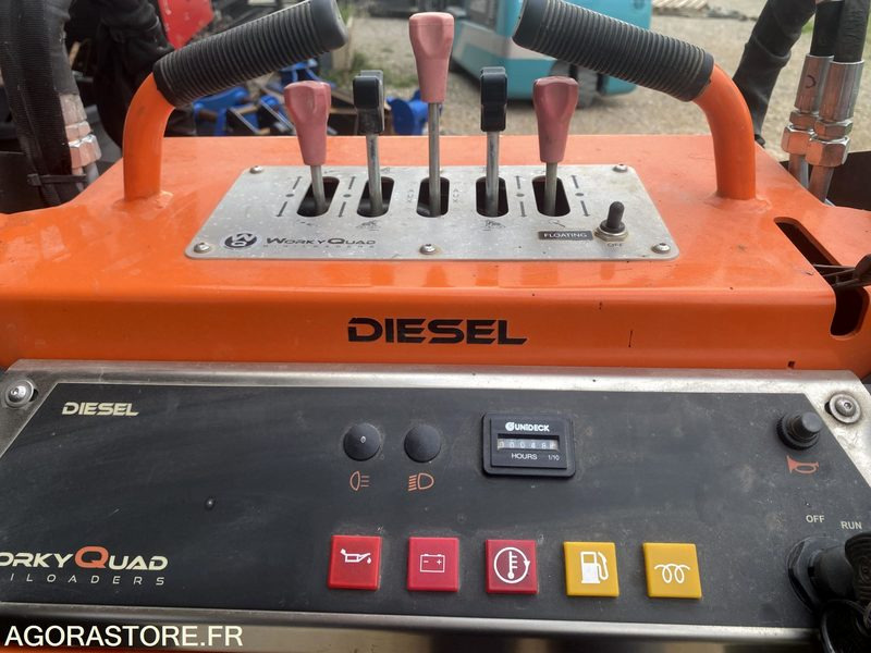 Porte outils SSQ15D 48 heures Worky Quad DIESEL 48 heures - Lastare: bild 4 Porte outils SSQ15D 48 heures Worky Quad DIESEL 48 heures - Lastare: bild 4