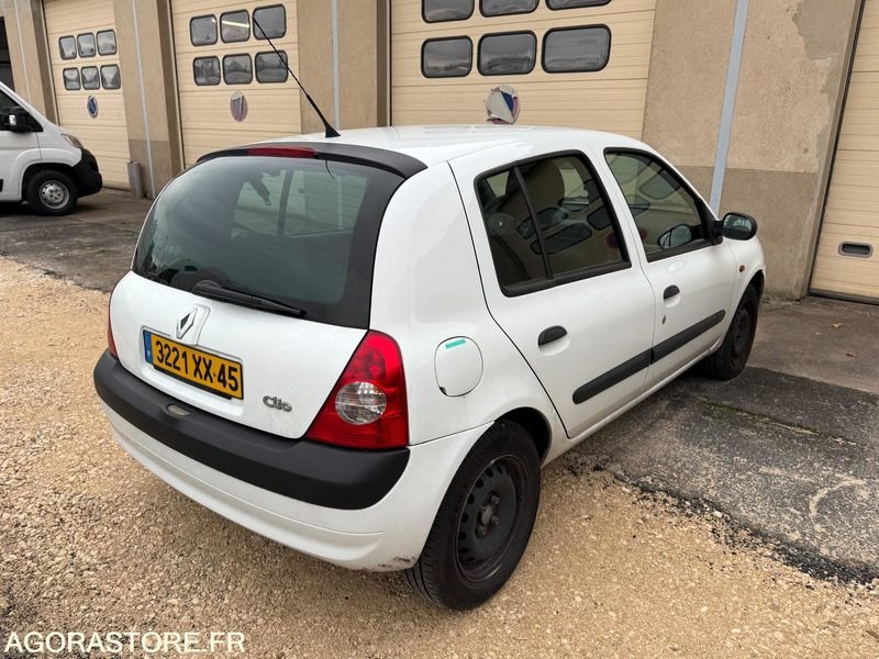 RENAULT CLIO - 2002 - 160000 KM - Personbil: bild 3 RENAULT CLIO - 2002 - 160000 KM - Personbil: bild 3