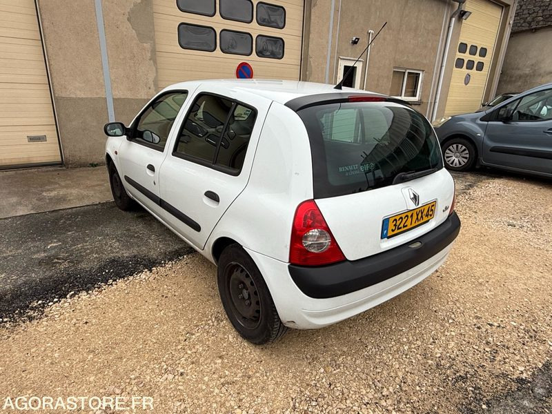 RENAULT CLIO - 2002 - 160000 KM - Personbil: bild 2 RENAULT CLIO - 2002 - 160000 KM - Personbil: bild 2