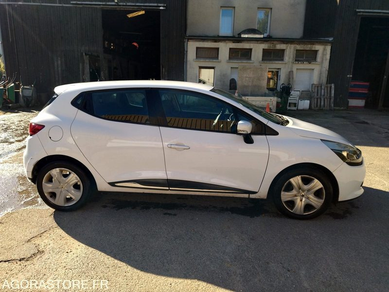 RENAULT CLIO DE 2013 AVEC 258818 KM - Personbil: bild 2 RENAULT CLIO DE 2013 AVEC 258818 KM - Personbil: bild 2