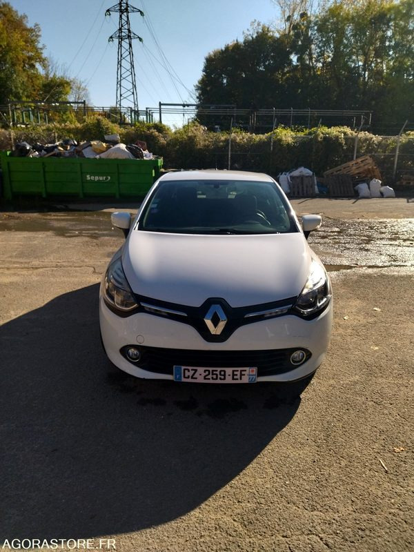 RENAULT CLIO DE 2013 AVEC 258818 KM - Personbil: bild 1 RENAULT CLIO DE 2013 AVEC 258818 KM - Personbil: bild 1