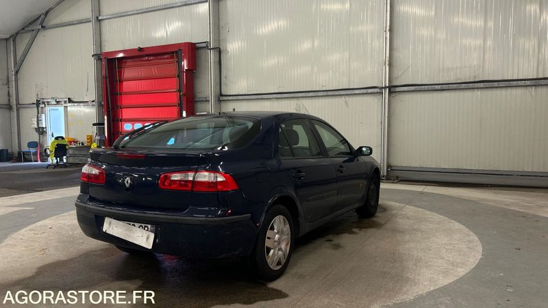 RENAULT-LAGUNA-1.6-16V-EXPRESSION - Personbil: bild 3 RENAULT-LAGUNA-1.6-16V-EXPRESSION - Personbil: bild 3