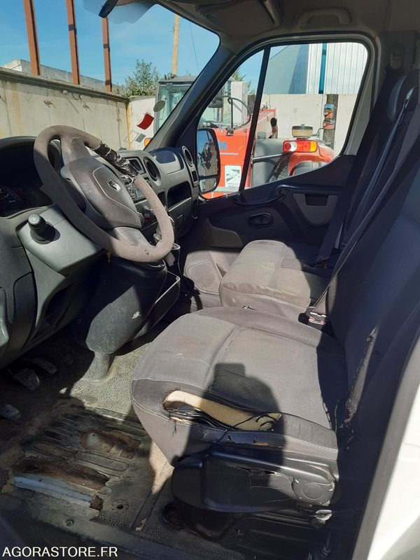 RENAULT MASTER BENNE DANS L'ETAT - Transportbil med tippflak: bild 4 RENAULT MASTER BENNE DANS L'ETAT - Transportbil med tippflak: bild 4