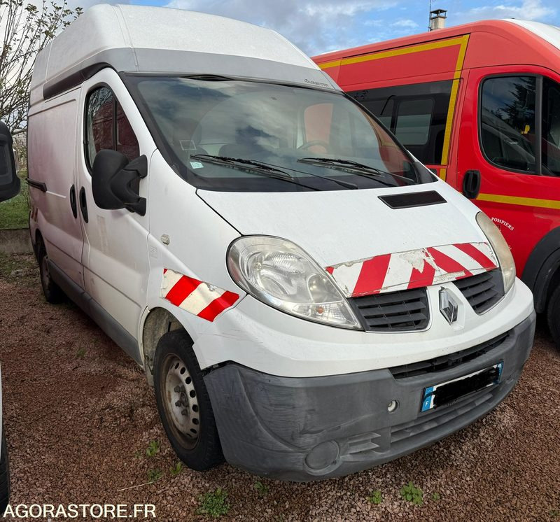 RENAULT TRAFIC 2.0 DCI 115 CH L1H2 - 233176 - 2011 - Skåpbil: bild 2 RENAULT TRAFIC 2.0 DCI 115 CH L1H2 - 233176 - 2011 - Skåpbil: bild 2