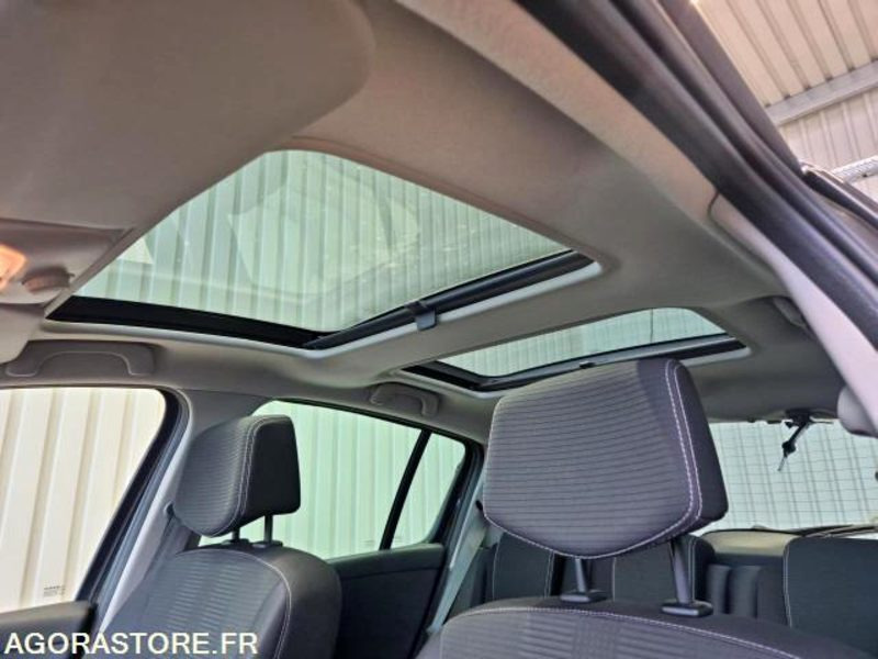 Renault Clio III Phase 2 – TomTom Edition 1.2 75 – 2011 – Seulement 33 200 km – - Personbil: bild 4 Renault Clio III Phase 2 – TomTom Edition 1.2 75 – 2011 – Seulement 33 200 km – - Personbil: bild 4