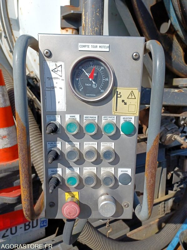 Renault Hydrocureur 19T - CN-620-BD - Vente Export Exclusivement - Sugbil: bild 5 Renault Hydrocureur 19T - CN-620-BD - Vente Export Exclusivement - Sugbil: bild 5